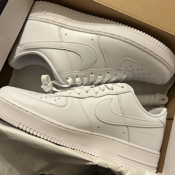 Nike Air Force 1 - Picture 4 of 6